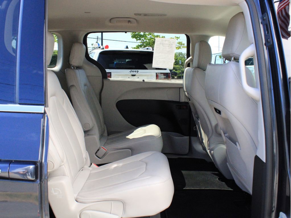 Certified 2021 Chrysler Pacifica Touring-L w/ Premium & Safety Sphere Group FWD image 28