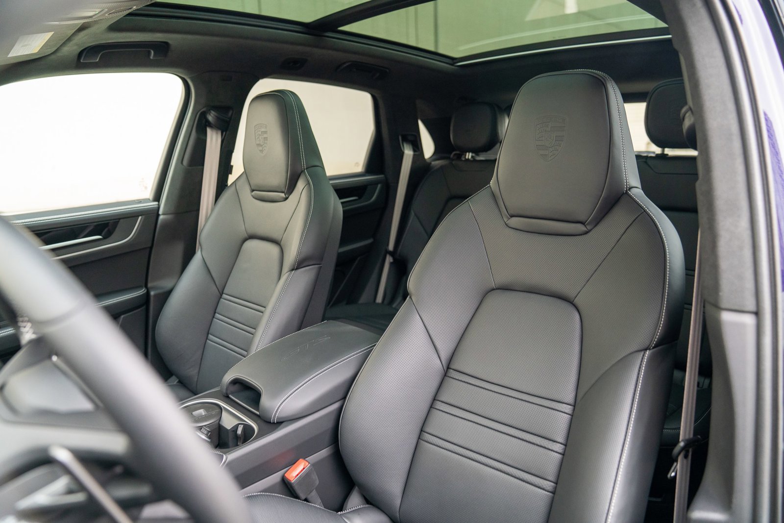 New 2025 Porsche Cayenne GTS AWD/4WD image 5