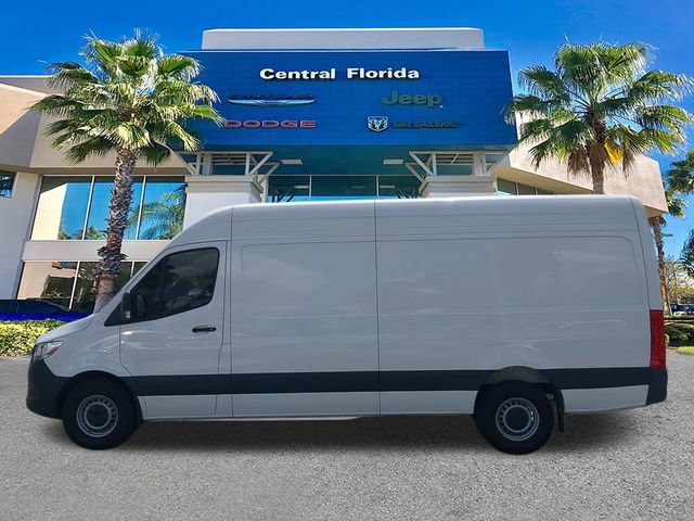 Used 2024 Mercedes-Benz Sprinter 2500 image 8