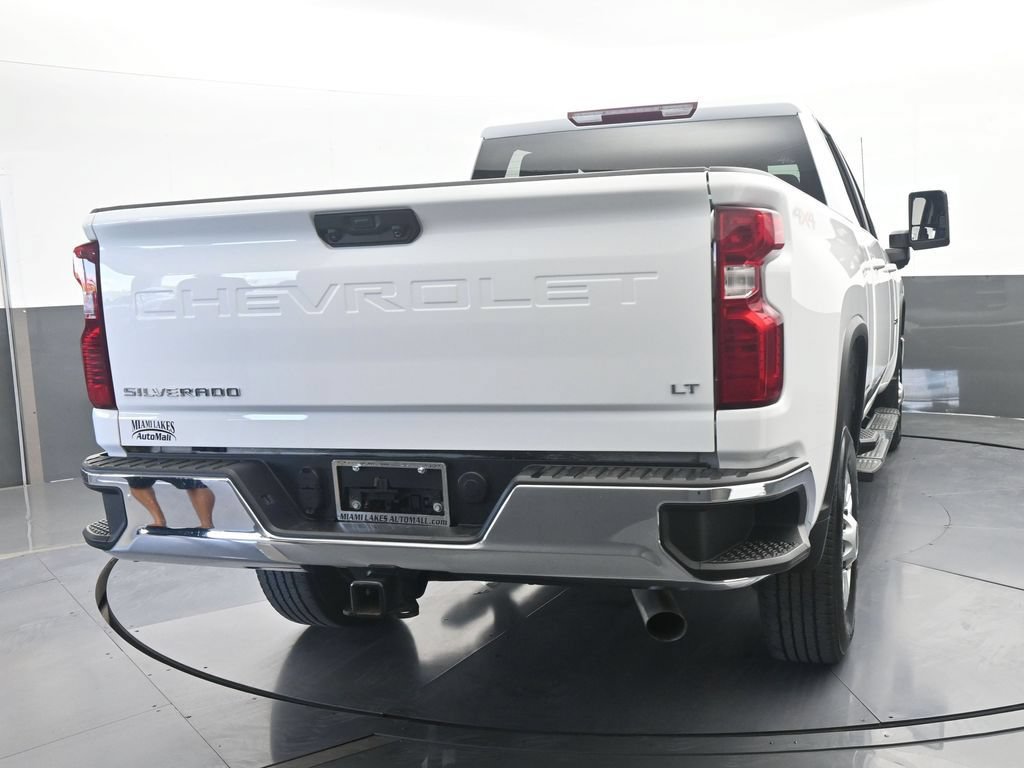 Used 2025 Chevrolet Silverado 2500 LT w/ Convenience Package AWD/4WD image 5