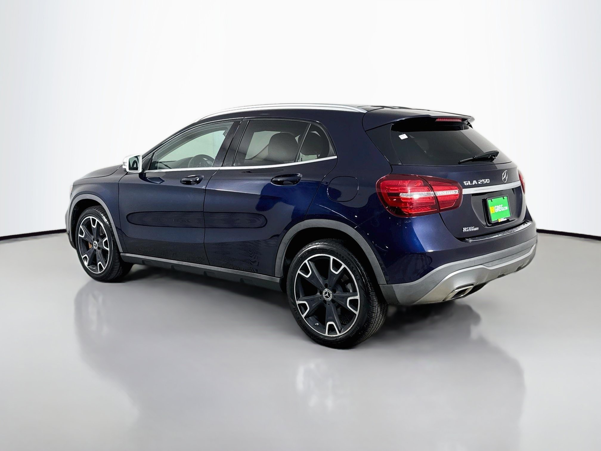Used 2019 Mercedes-Benz GLA 250 w/ Convenience Package image 7