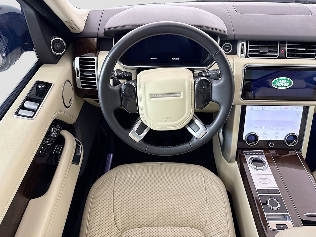 Used 2020 Land Rover Range Rover HSE image 10