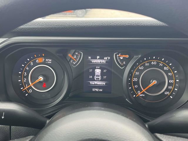 Used 2024 Jeep Wrangler Sport image 30
