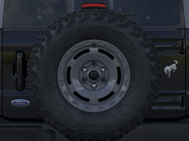 New 2025 Ford Bronco Outer Banks w/ Sasquatch Package image 24