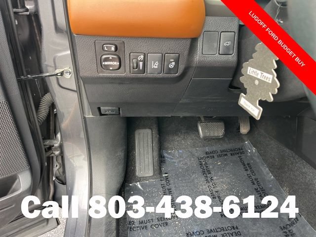 Used 2017 Toyota RAV4 Platinum FWD image 23