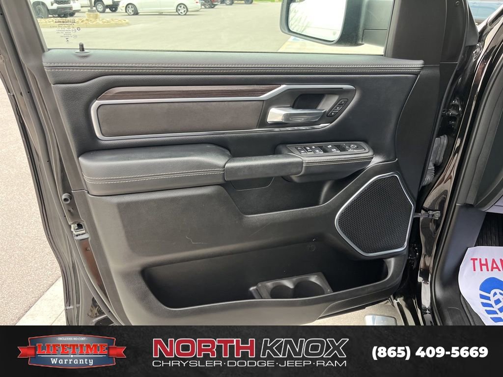 Used 2025 RAM 1500 Laramie w/ Sport Appearance Package AWD/4WD image 6