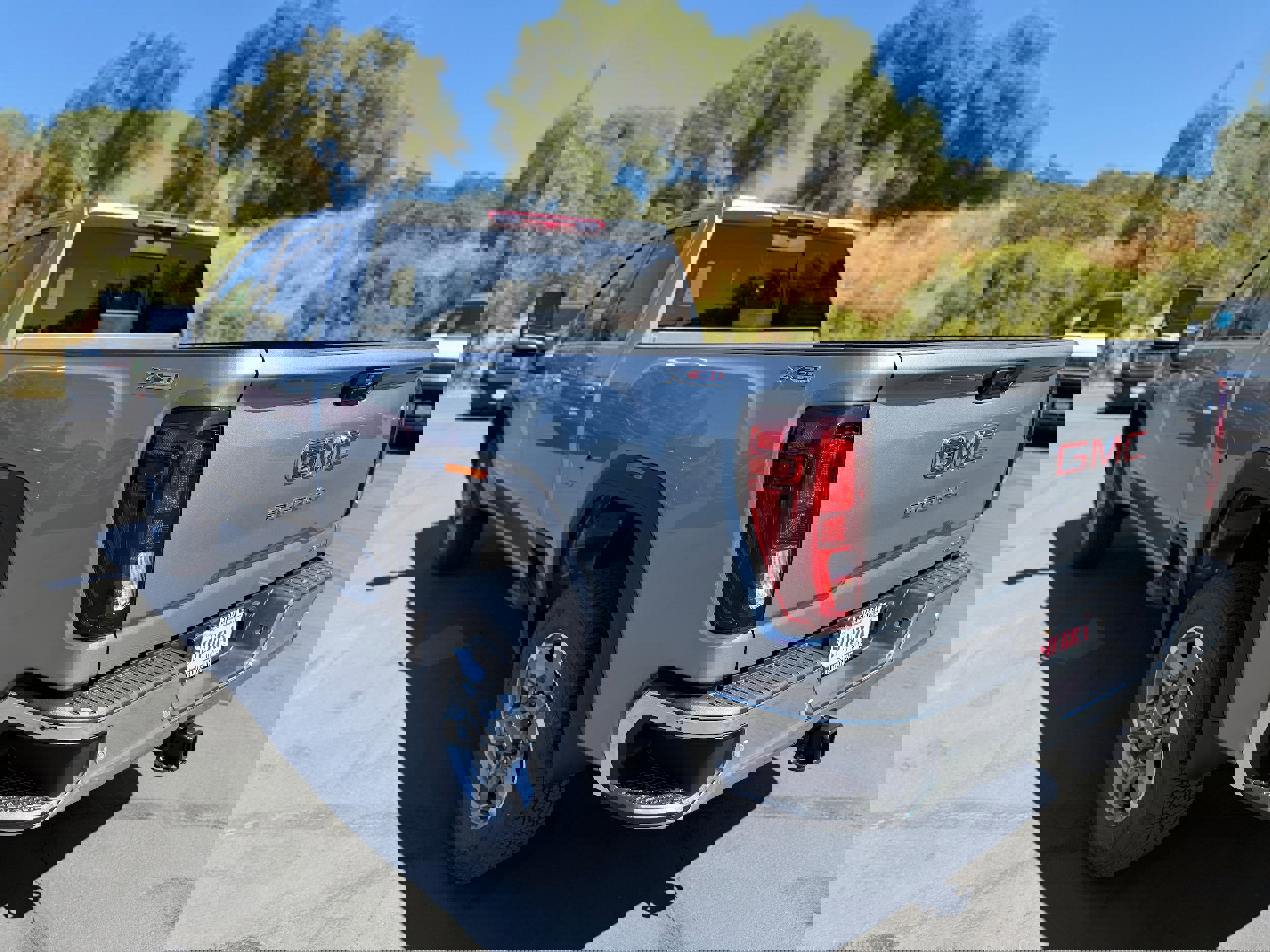 New 2025 GMC Sierra 2500 SLE w/ SLE Value Package; image 6