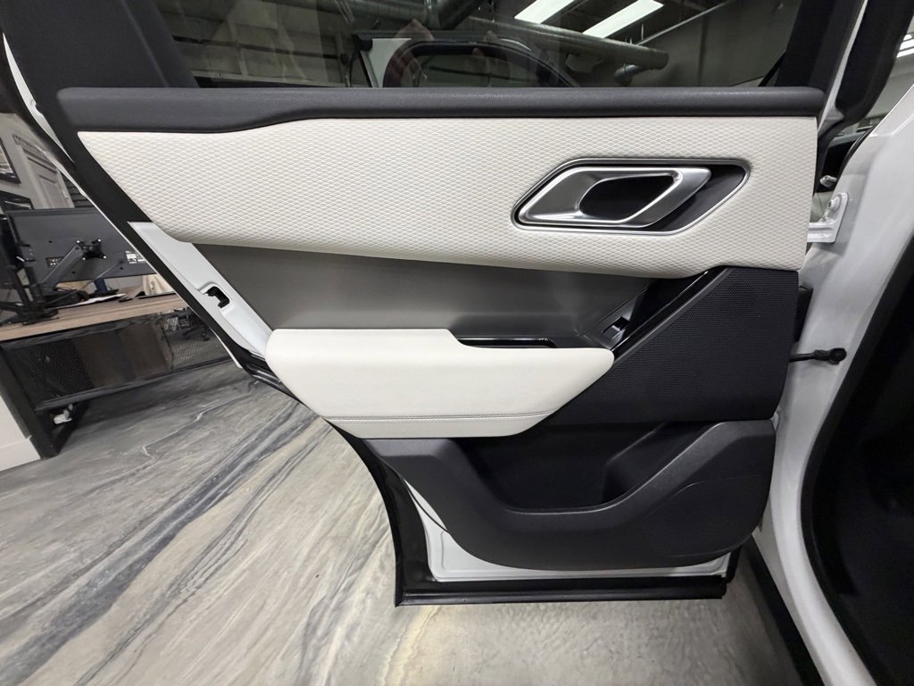 Used 2023 Land Rover Range Rover Velar S image 50