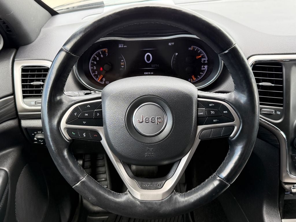 Used 2021 Jeep Grand Cherokee Laredo w/ Security & Convenience Group AWD/4WD image 20