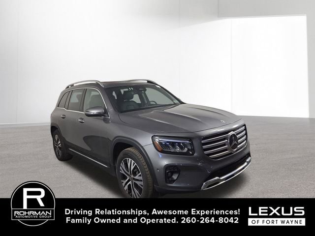 Used 2025 Mercedes-Benz GLB 250 4MATIC image 4