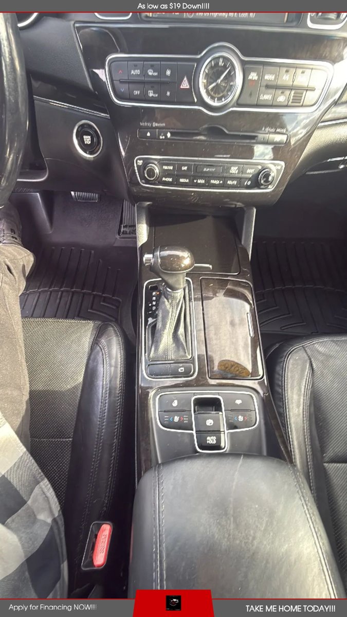 Used 2016 Kia Cadenza Limited FWD image 17