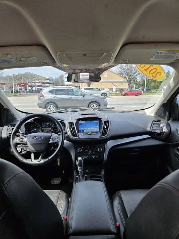 Used 2018 Ford Escape SEL image 21