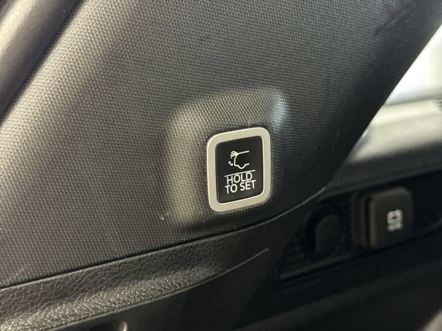 Used 2023 Jeep Grand Cherokee Altitude AWD/4WD image 25