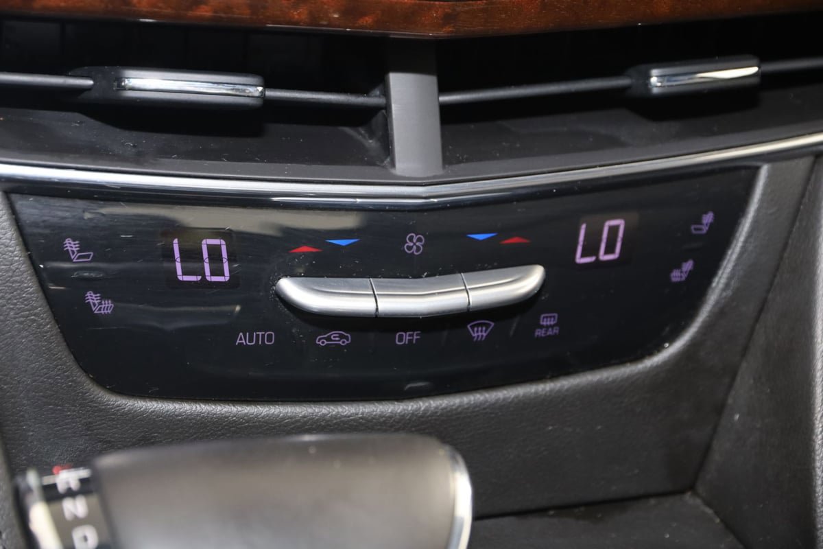 Used 2018 Cadillac CT6 3.6 AWD image 30