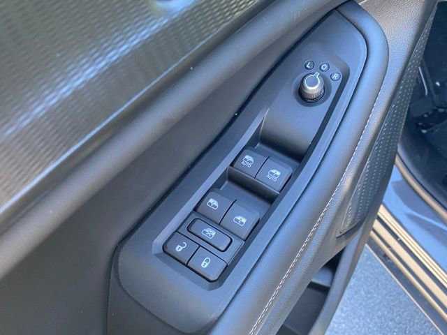 New 2025 Jeep Grand Cherokee L Laredo w/ Luxury Tech Group I AWD/4WD image 13