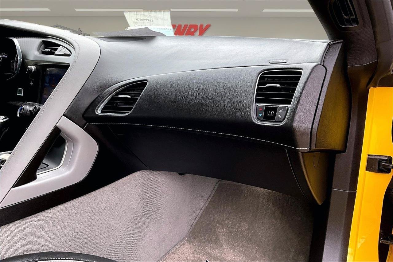 Used 2019 Chevrolet Corvette Z06 RWD image 25