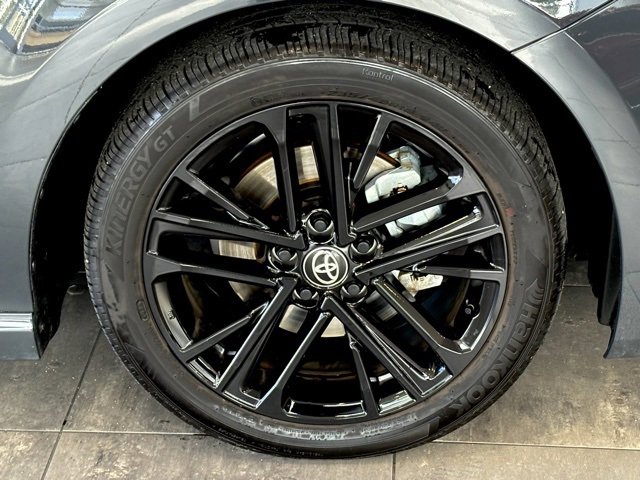 Used 2025 Toyota Camry SE image 36