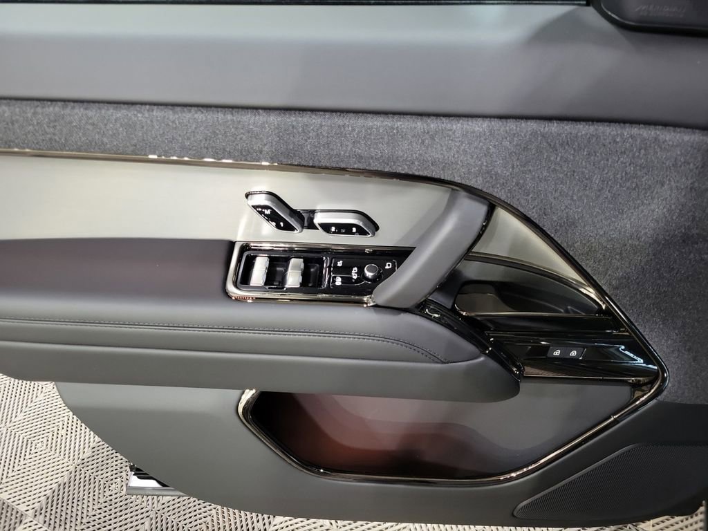 New 2026 Land Rover Range Rover Sport Dynamic SE image 14