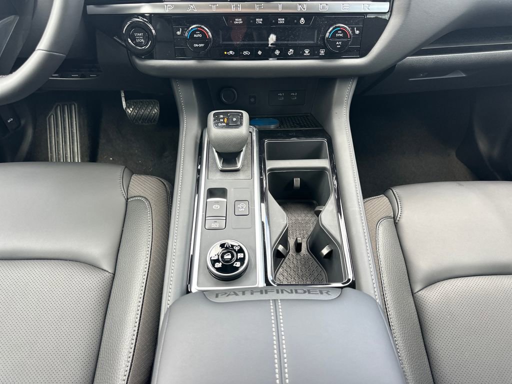 New 2026 Nissan Pathfinder SL w/ SL Premium Package image 28