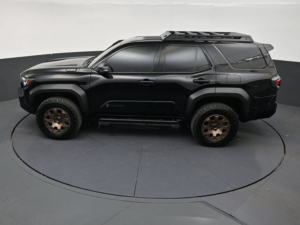 Used 2025 Toyota 4Runner Trailhunter AWD/4WD image 12