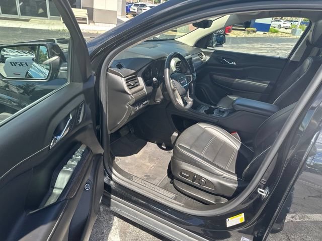 Used 2022 GMC Acadia Denali w/ Denali Ultimate Package AWD/4WD image 15