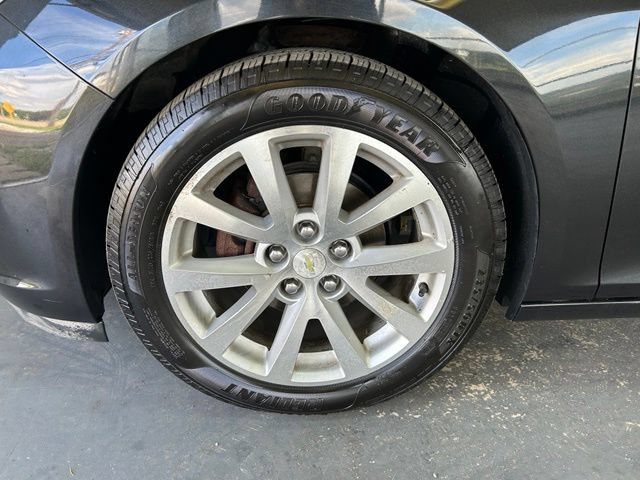 Used 2015 Chevrolet Malibu LTZ FWD image 9