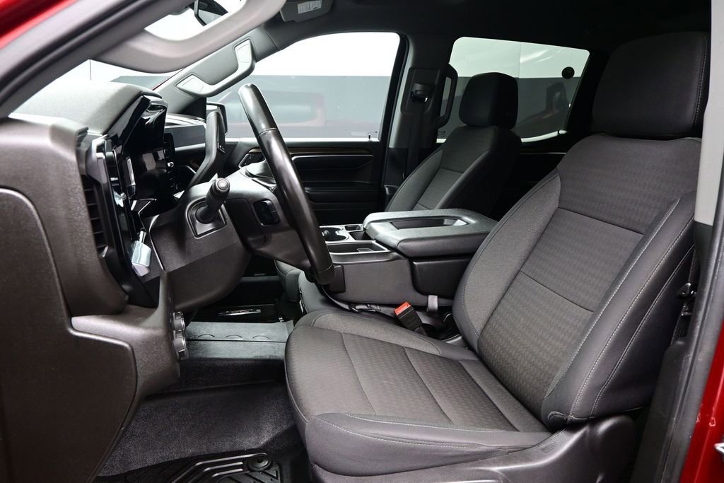 Used 2024 Chevrolet Silverado 1500 RST AWD/4WD image 9