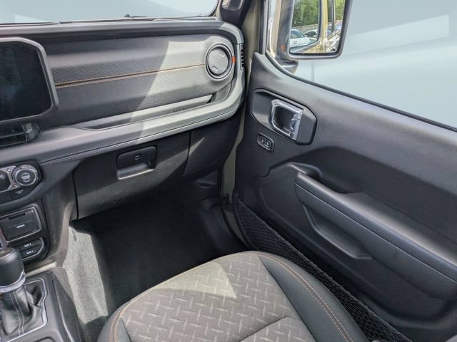 Used 2026 Jeep Gladiator Mojave AWD/4WD image 16