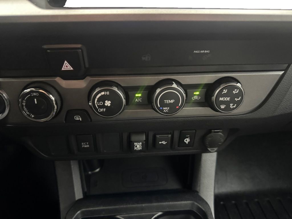 Used 2020 Toyota Tacoma TRD Off-Road image 20