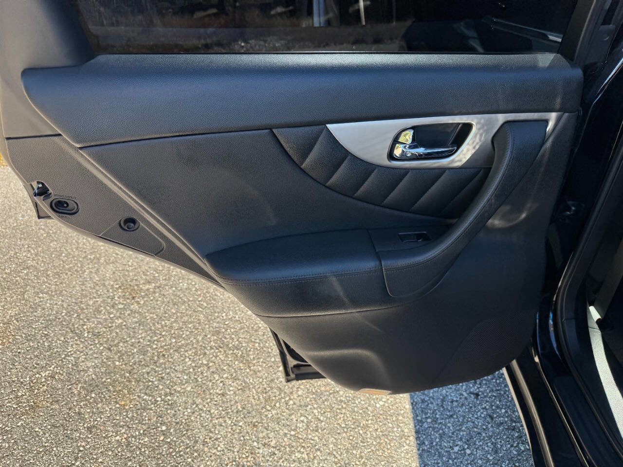 Used 2017 INFINITI QX70 2WD image 38