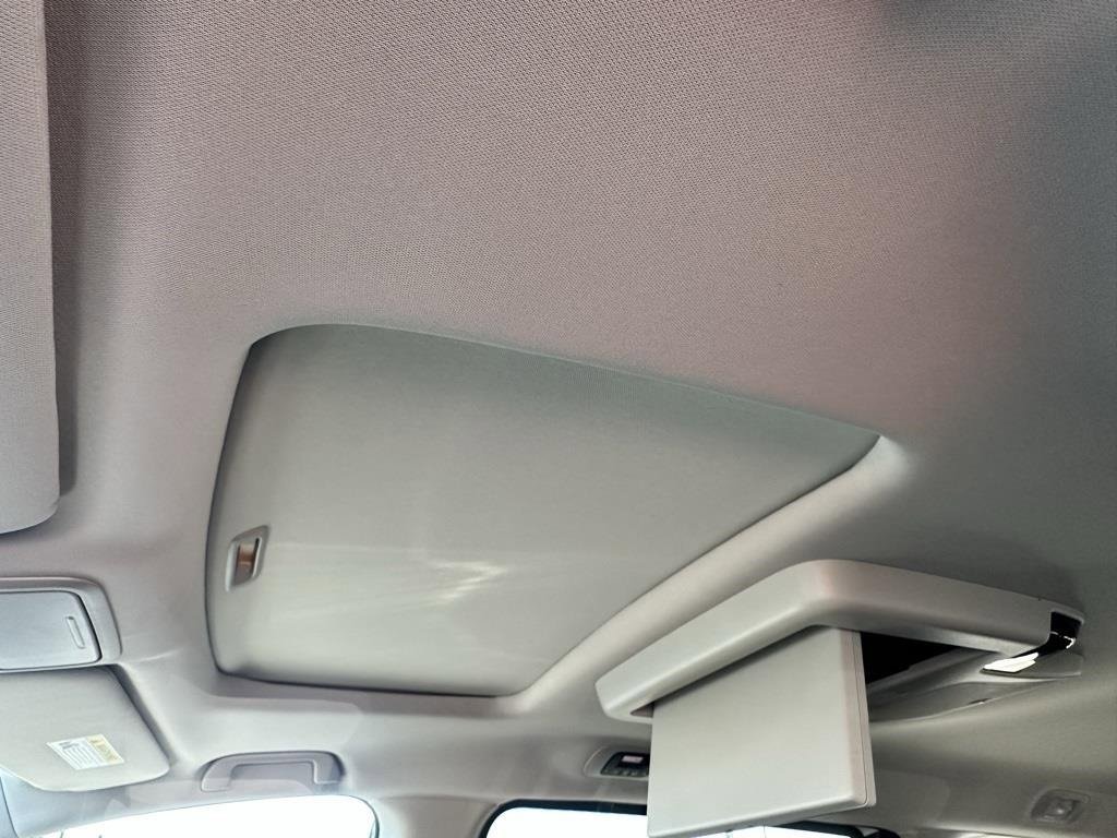 New 2026 Honda Odyssey Touring image 11