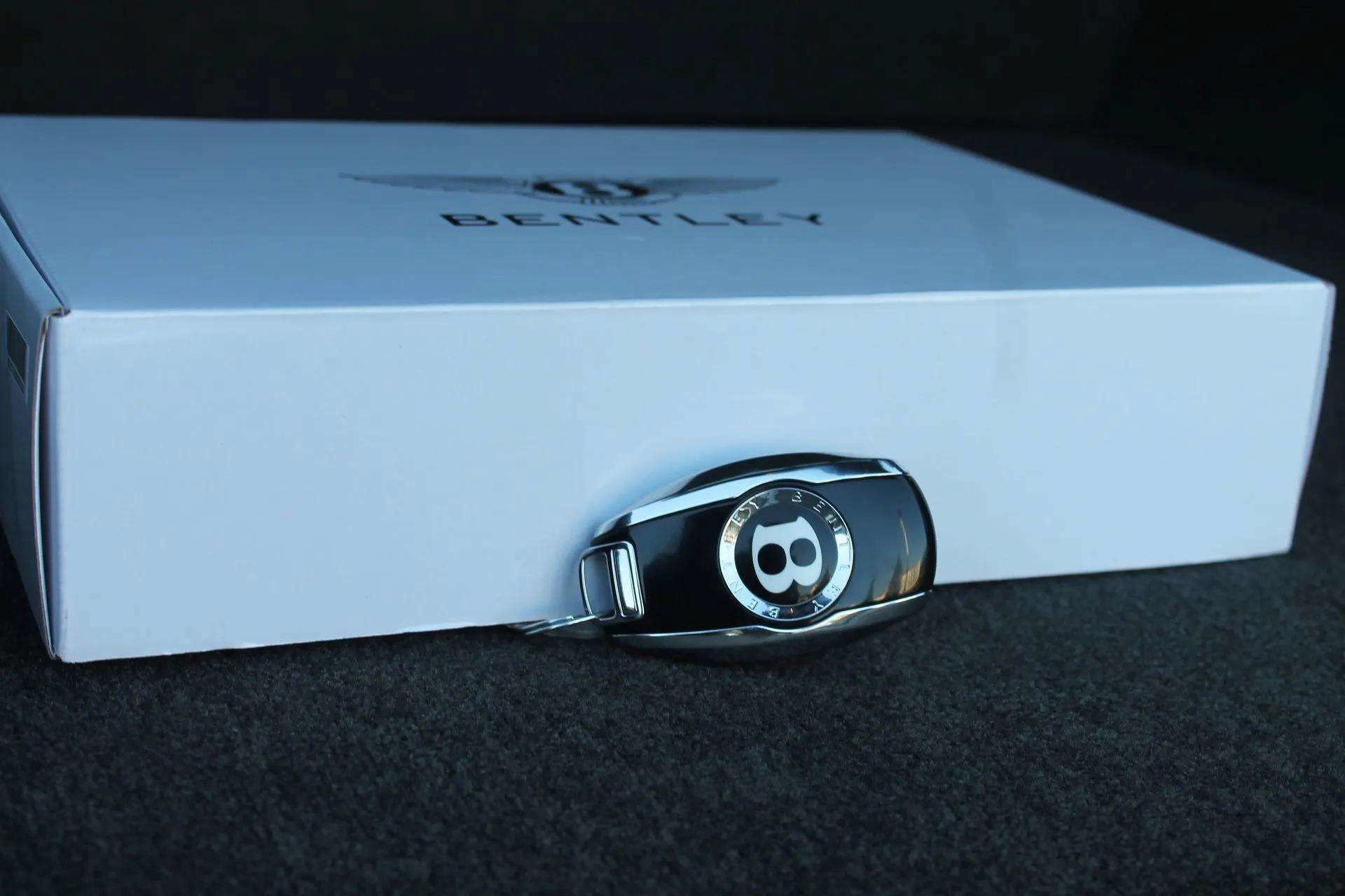 Certified 2024 Bentley Bentayga Extended Wheelbase AWD/4WD image 51