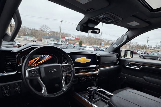 Used 2023 Chevrolet Silverado 1500 RST w/ Convenience Package II image 20