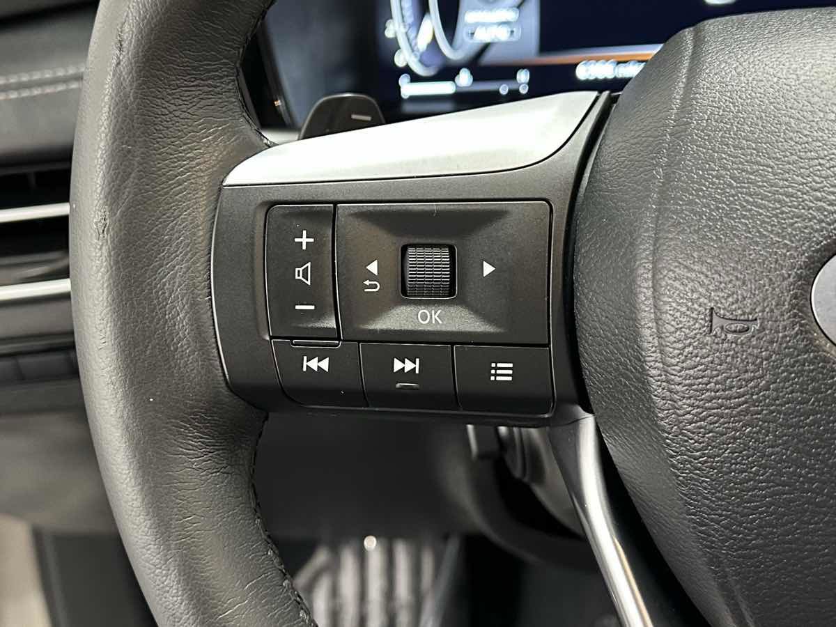 Used 2024 INFINITI QX60 Luxe image 18