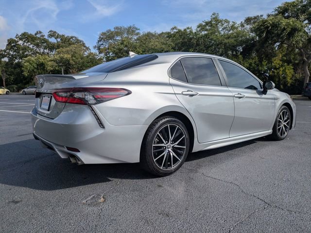 Used 2023 Toyota Camry SE w/ Convenience Package FWD image 4