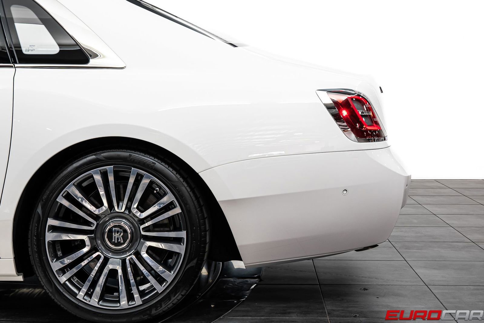 Used 2024 Rolls-Royce Ghost AWD/4WD image 16