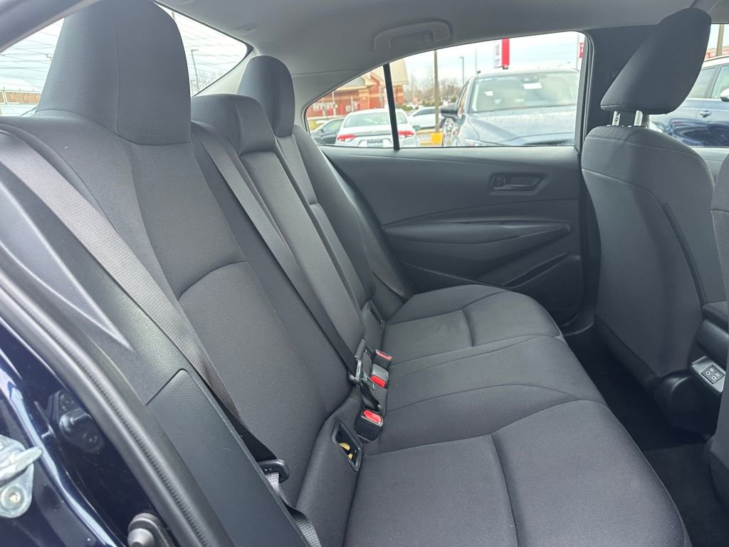Used 2023 Toyota Corolla LE FWD image 12