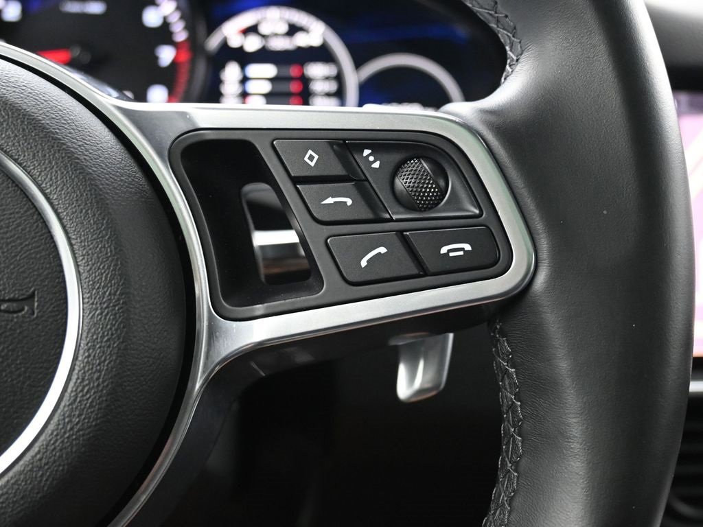 Used 2021 Porsche Cayenne image 12