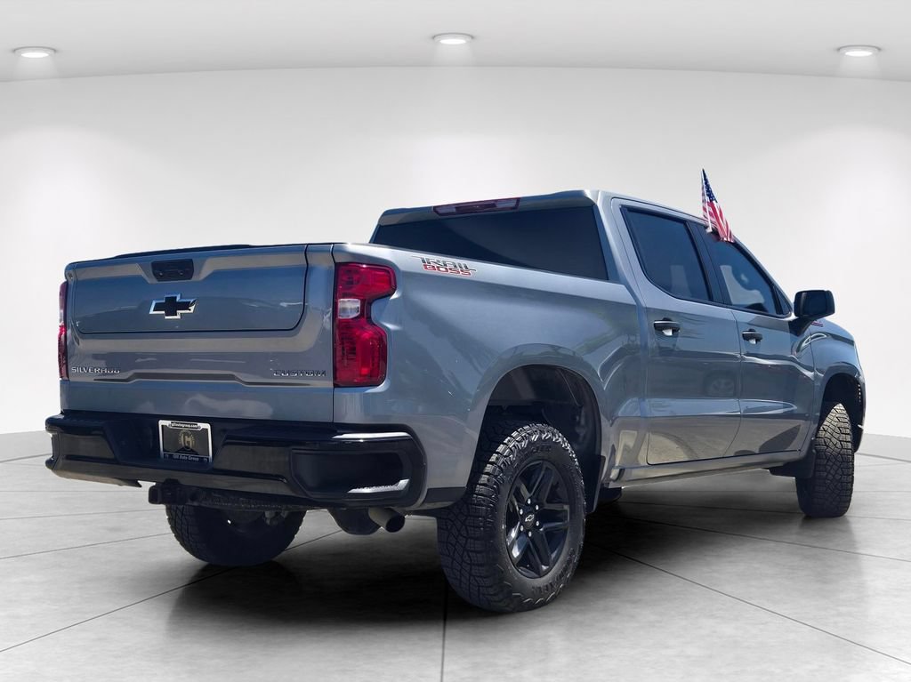 Used 2025 Chevrolet Silverado 1500 Custom Trail Boss AWD/4WD image 3