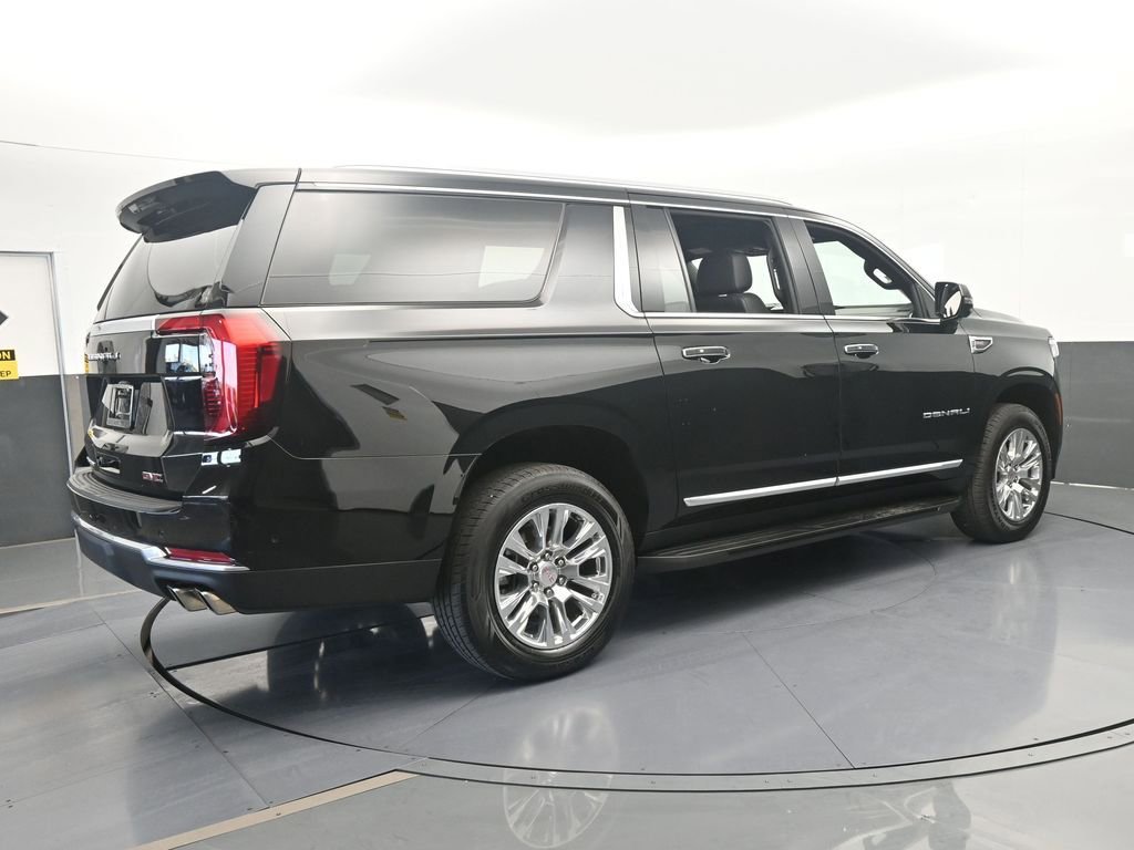Used 2025 GMC Yukon XL Denali AWD/4WD image 6