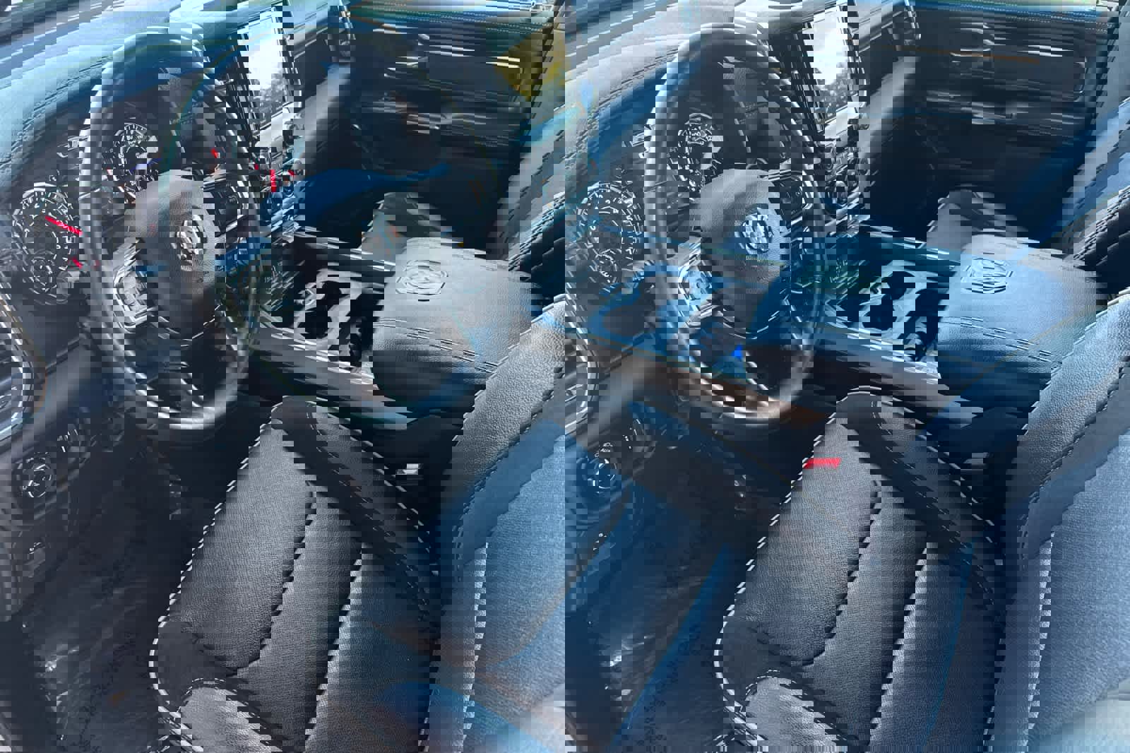 Used 2024 RAM 1500 Laramie image 9