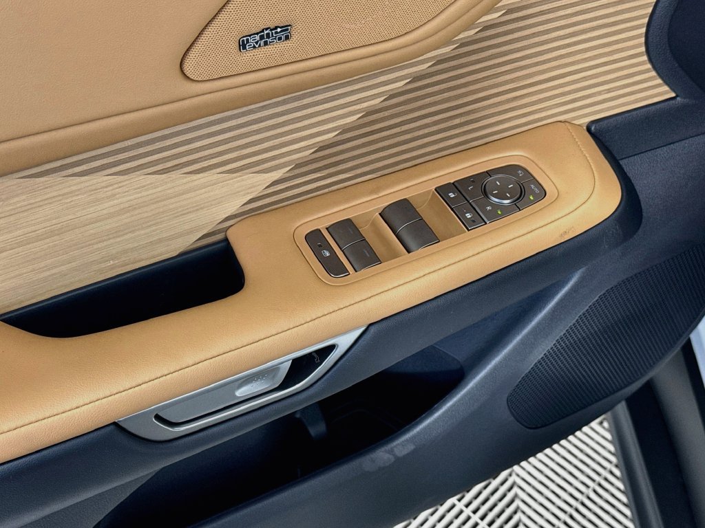 New 2026 Lexus ES 350e w/ Cold Area Package FWD image 20