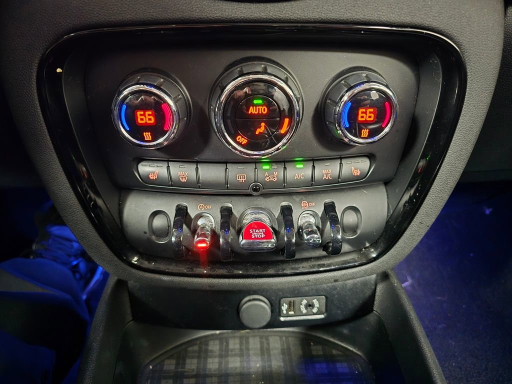 Used 2017 MINI Cooper Clubman ALL4 AWD/4WD image 26