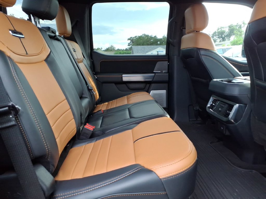 Used 2024 Ford F250 Platinum AWD/4WD image 16