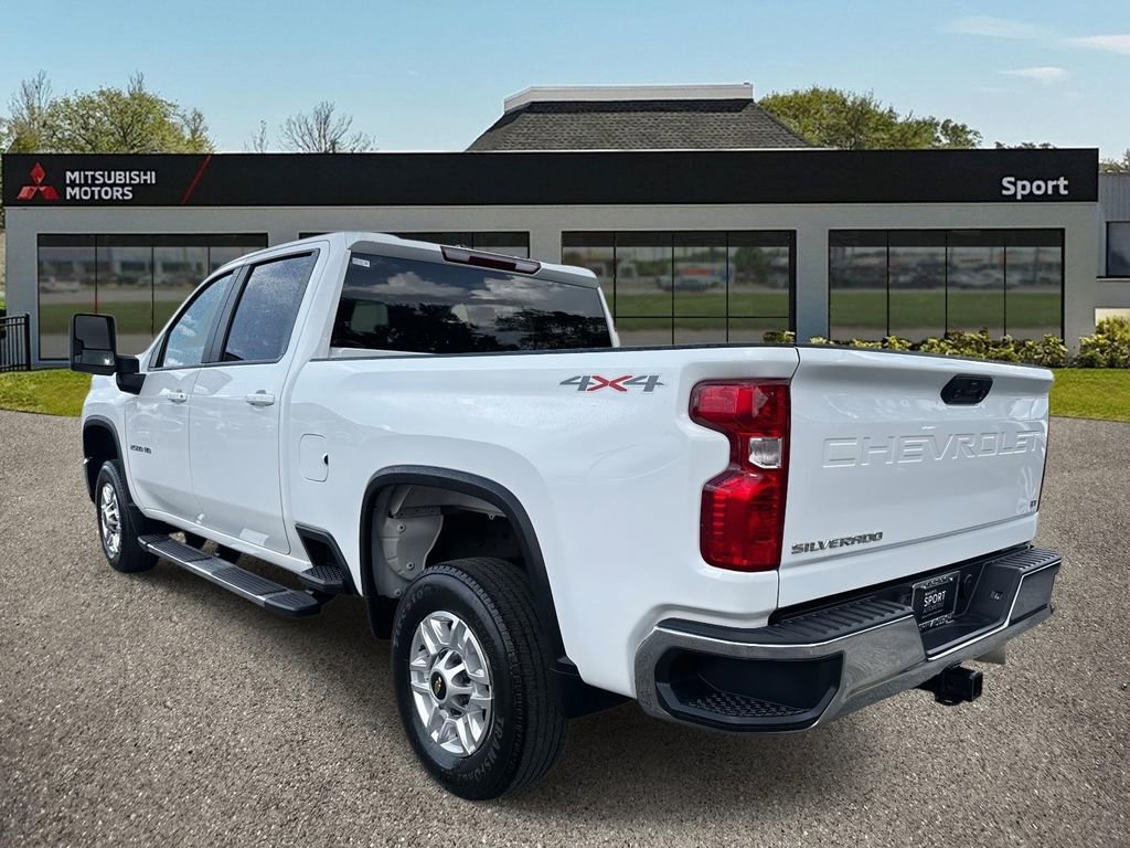 Used 2024 Chevrolet Silverado 2500 LT image 7