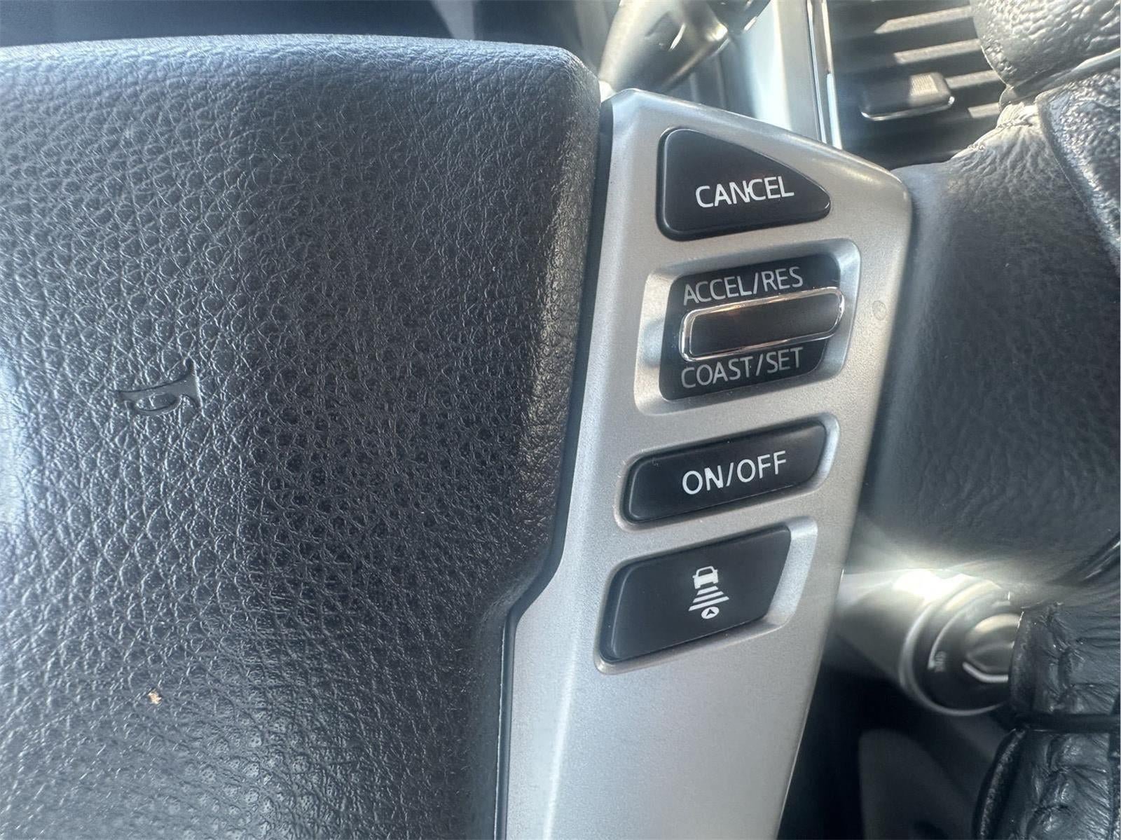 Used 2020 Nissan Titan SV w/ SV Convenience Package AWD/4WD image 18