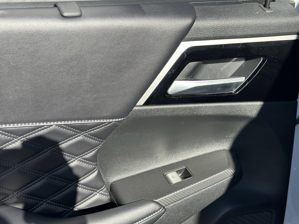 Used 2024 Mitsubishi Outlander SEL image 23