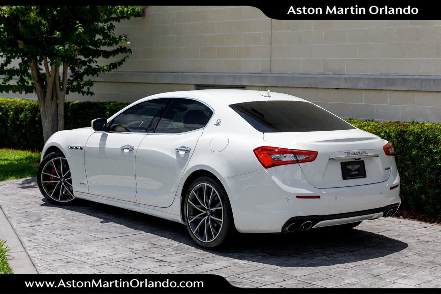 Used 2020 Maserati Ghibli GranLusso RWD image 2