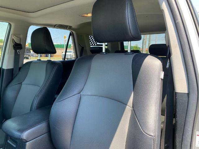 Used 2022 Toyota 4Runner SR5 Premium w/ Moonroof Package AWD/4WD image 10