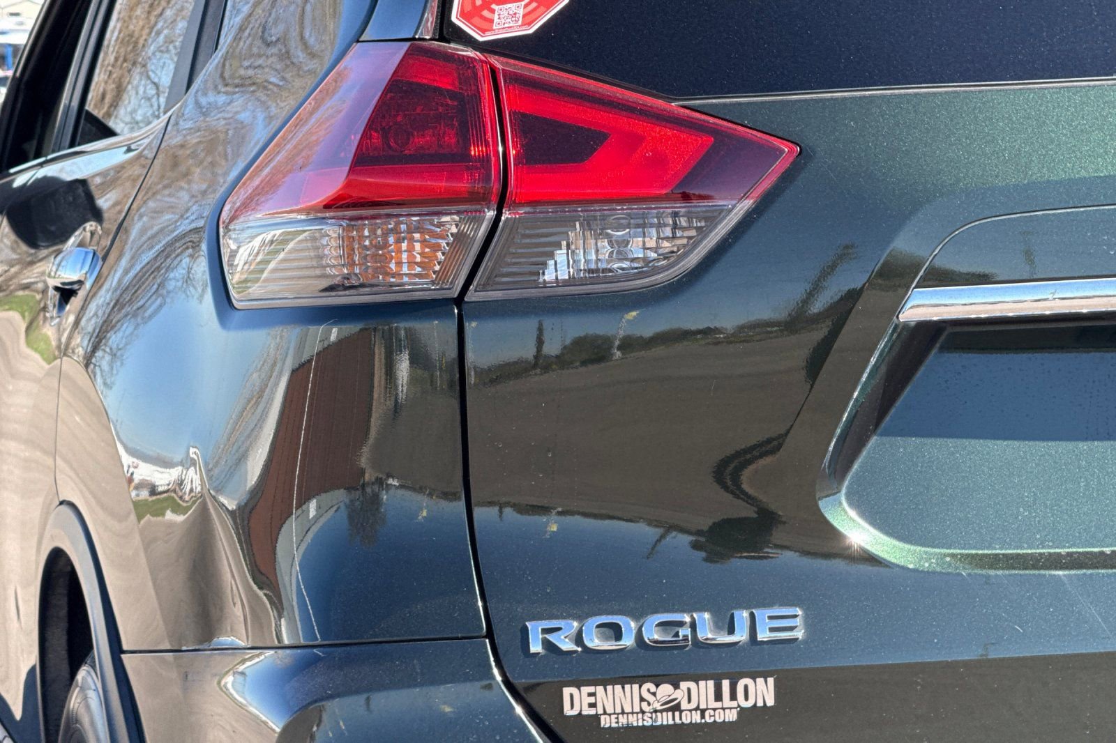 Used 2018 Nissan Rogue SV image 24